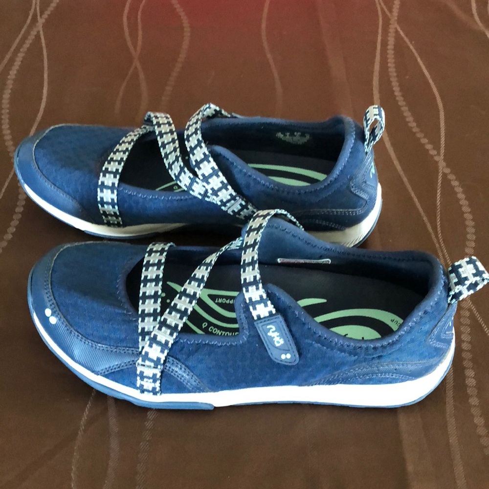 Ryka Kailee Blue Mary Jane style shoes 11 wide